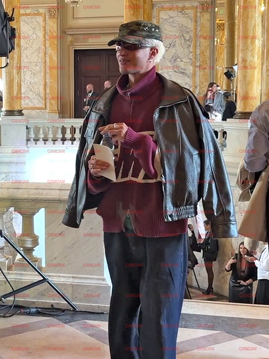 Ținutele la control! Cele mai îndrăznețe outfituri purtate de influenceri la Bucharest Fashion Week