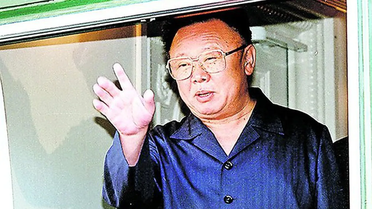 A murit in tren. Kim Jong-il, mana de fier care a condus Coreea de Nord din 1994