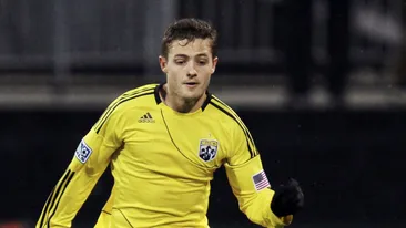 Are doar 25 de ani şi a recunoscut că e homosexual! Vezi ce fotbalist se retrage pentru că e gay!