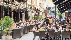 Veste proastă pentru români! Pe ce dată se vor deschide barurile și restaurantele