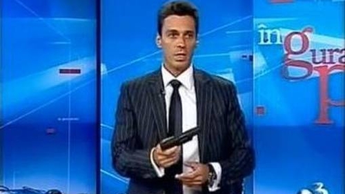 Cancan.Ro are dovada video. Nu e gluma! Mircea Badea e pasibil de condamnare din cauza unui… breloc!