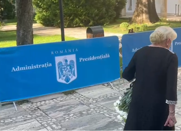 Cum a apărut Viorica Dăncilă la priveghiul lui Ion Iliescu? Toate privirile s-au întors către ea
