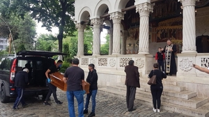 Ce scrie pe crucea lui Costin Mărculescu. Greşeala cutremurătoare făcută de apropiaţi