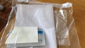 Tetestele COVID-19, pentru elevi, au ajuns la vânzare pe OLX