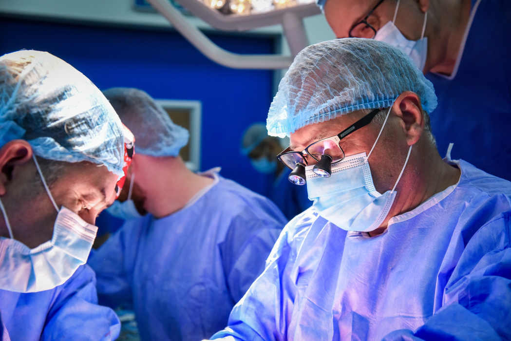 Performanțe deosebite în transplantul hepatic de la donator viu, la Spitalul Clinic SANADOR