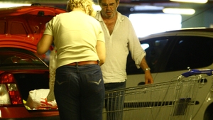 Tandreturi in hipermarket, marca Florin Zamfirescu. Actorul este indragostit lulea de noua iubita!