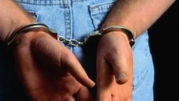 Monstru cu chip de om! Si-a violat mama ani la rând, dar a obligat-o să spună că i-a plăcut. Ce pedeapsă il asteaptă