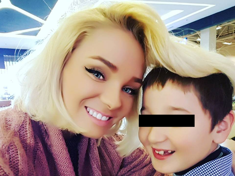 Blonda are un copil dintr-o căsnicie anterioară