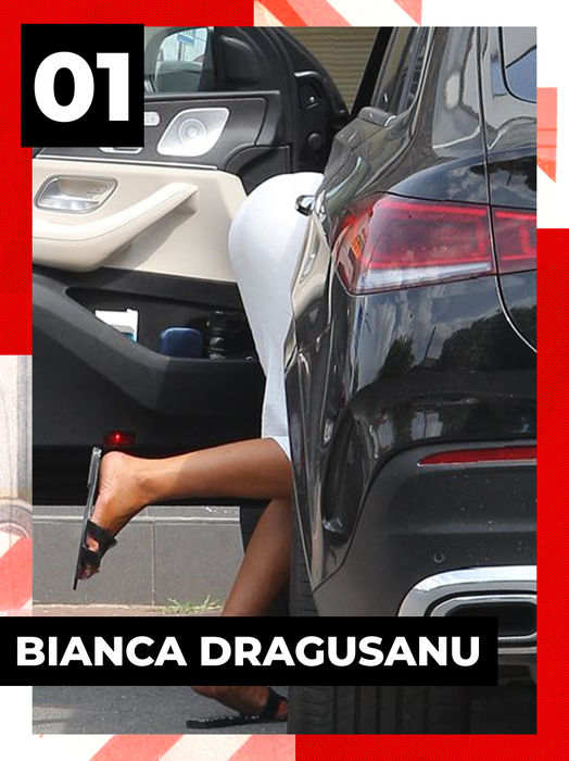 TOP sexy-vedete. Bianca Drăgușanu, Daniela Crudu sau Raluca Bambi s-au aplecat pe bancheta din spate și…: Mamăăă, ce priveliște!