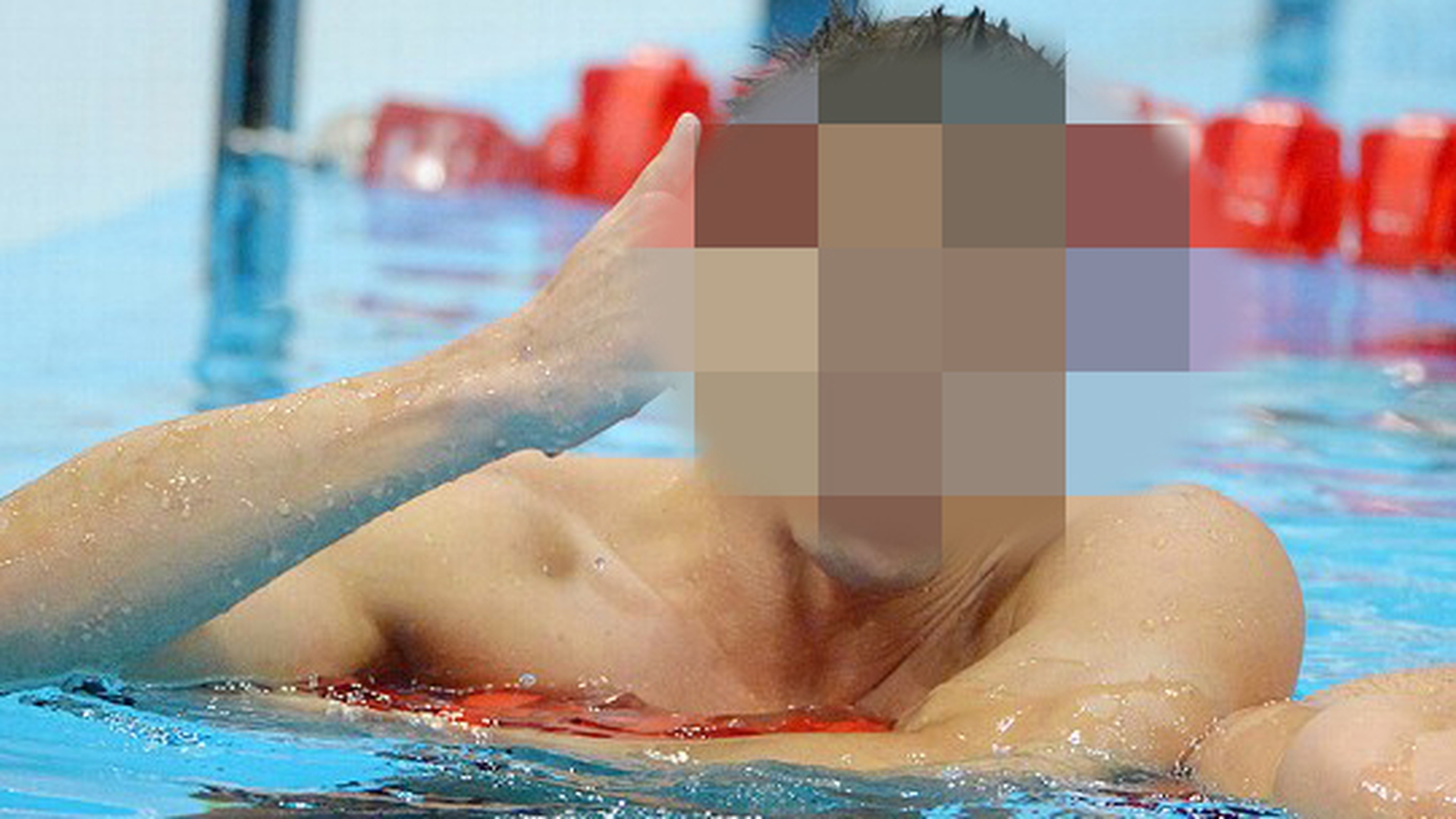 Scandal sexual! Un celebru sportiv a platit o prostituata ca sa urineze pe el