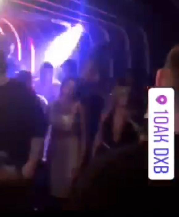 Noi filmări din Dubai cu 
Mayweather & româncele care l-au făcut KO
A făcut senzație cu un ceas de 18 milioane $