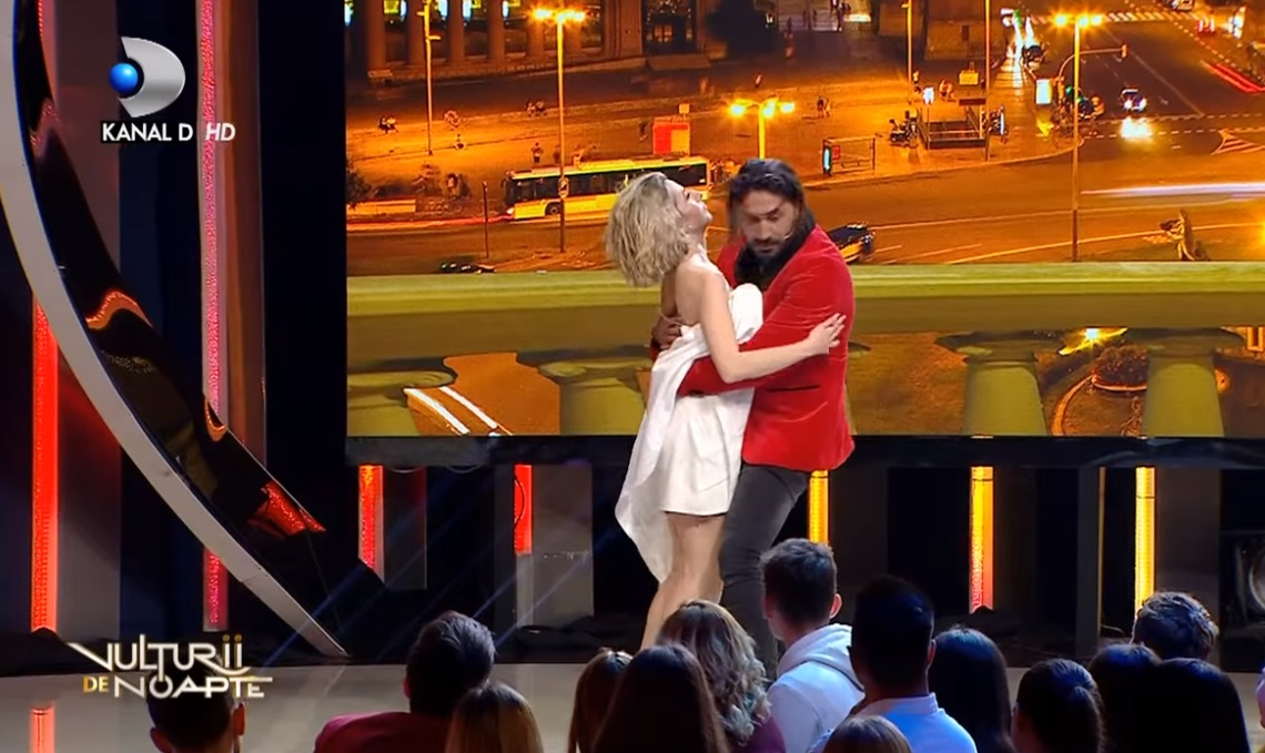 Și cu Răzvan cum rămâne!? Lidia Buble, filmată în brațele lui Connect-R