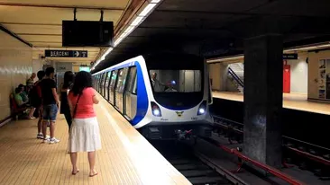Alertă la metroul din Capitală! Un bărbat a încercat să se sinucidă