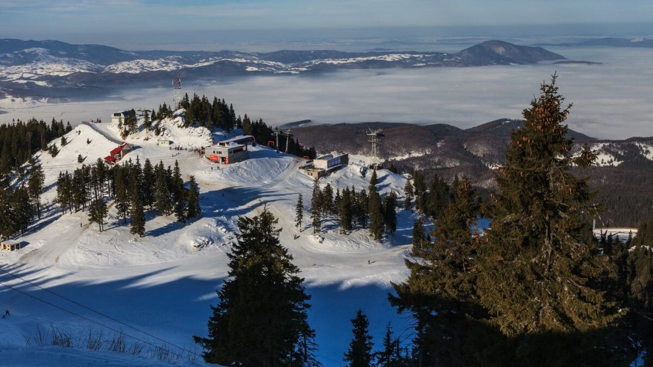 Cât costă 3 nopți de Revelion 2026 în Poiana Braşov. Cu toți banii ceruți îți zugrăvești apartamentul