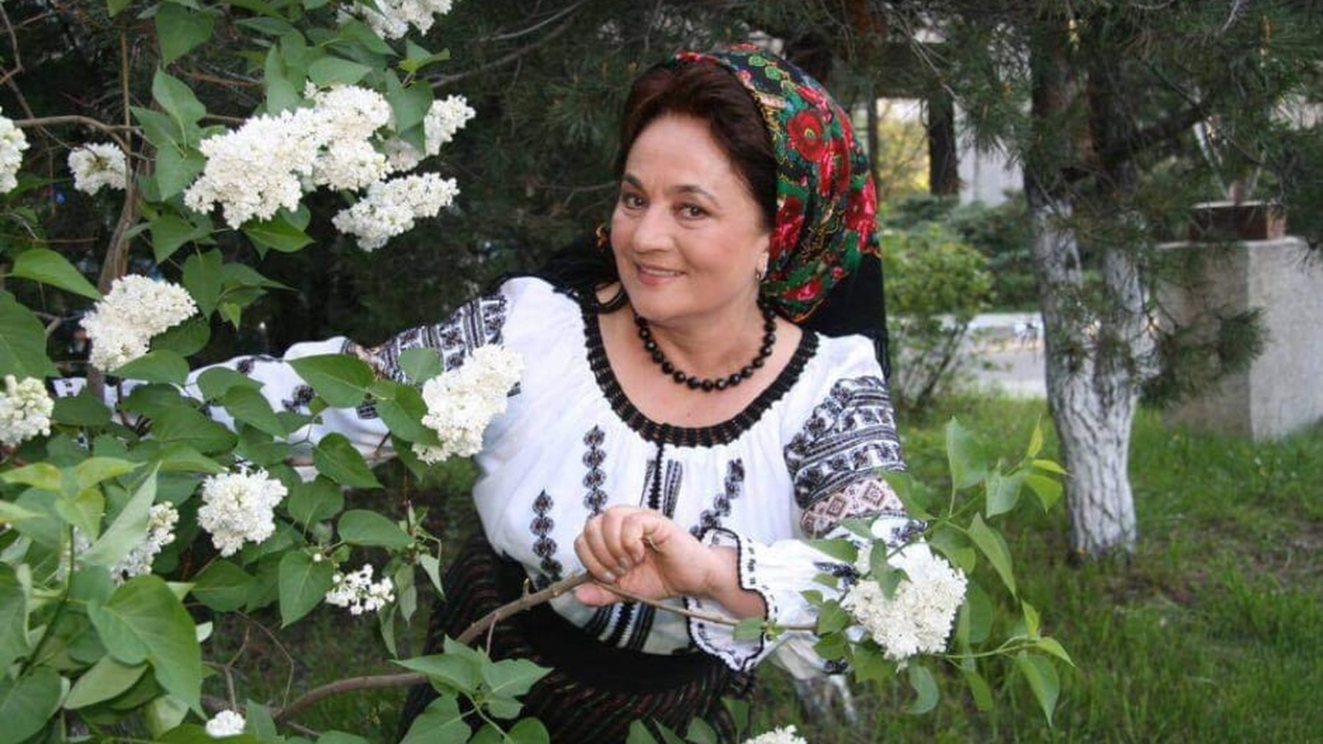 Laura Lavric, momente de coșmar! Artista a crezut că va muri din cauza virusului SARS-CoV-2. „Plângeam, mă puneam în genunchi”