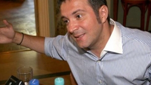 Daniel Buzdugan poceste anumite cuvinte: "Da imi place sa scriu mol si nu mall, sait mai mult decat site" Vezi cum isi explica el "greselile" de scriere