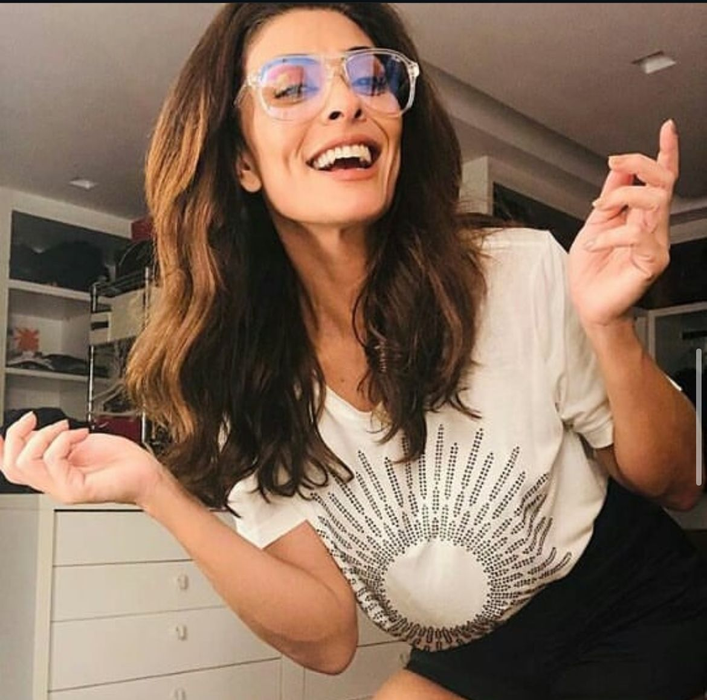 O mai ții minte pe Karla din Clona?! Cum arată și cu ce se ocupă Juliana Paes la 46 de ani
