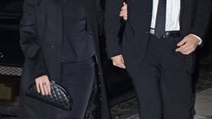Stiai ca Scarlett Johansson are un frate geaman? Ce crezi, seamana cu sora sa faimoasa?