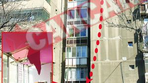 Un student la Teologie s-a aruncat de la etajul 10