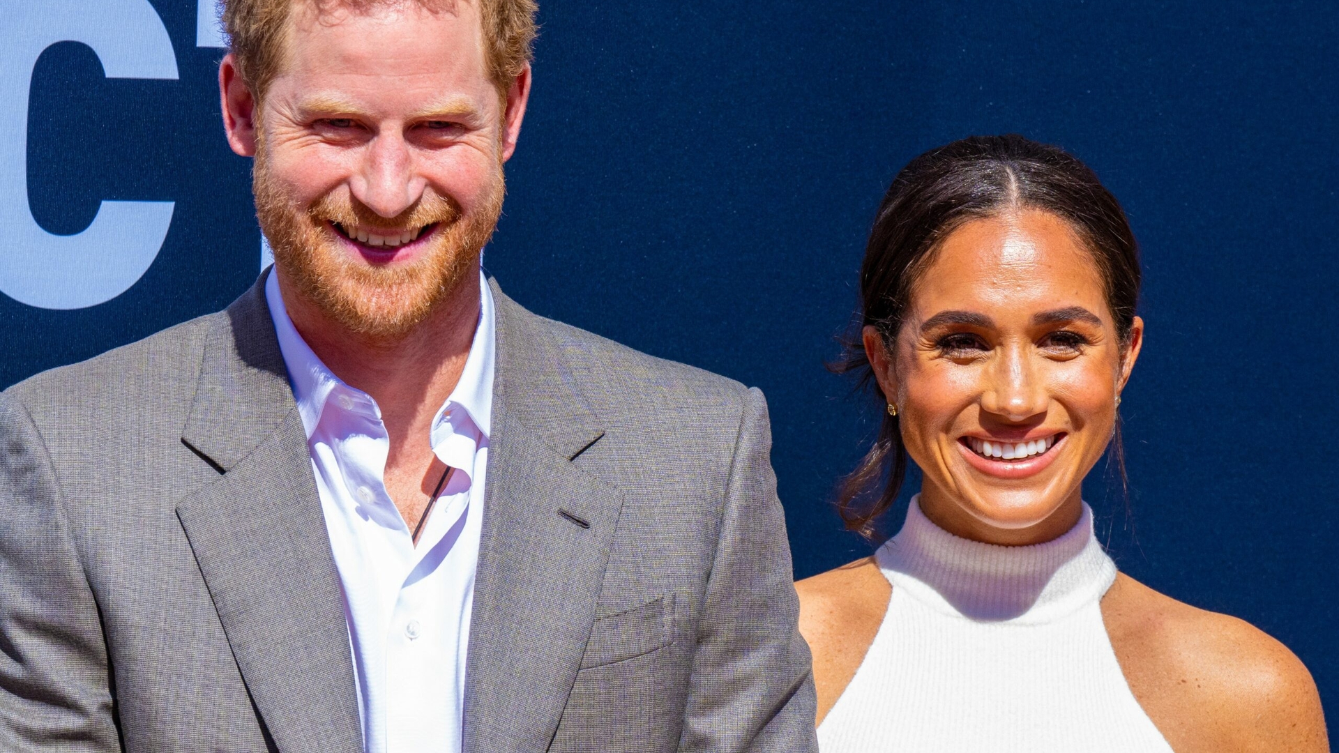 Prințul Harry și Meghan Markle s-au întors în Marea Britanie. Ce urmează pentru ducii de Sussex și copiii lor
