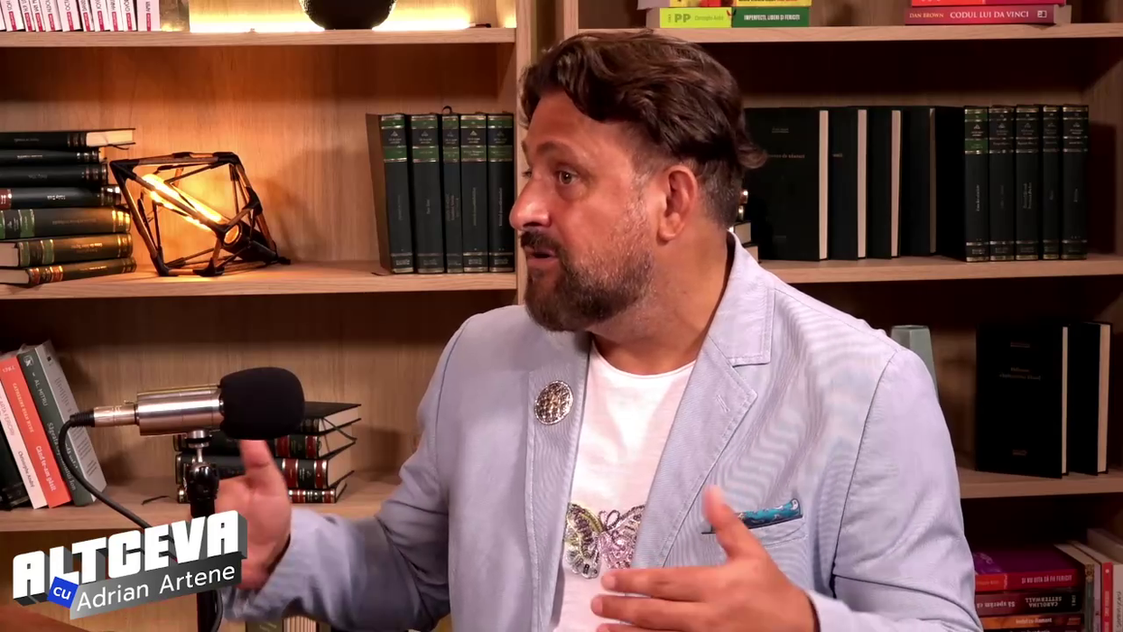 Podcastul poate fi urmărit integral pe canalul de YouTube ”ALTCEVA cu Adrian Artene” / (Sursa: Captură video)