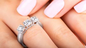 (P) Cum să combini mai multe inele fără să exagerezi? 7 idei de styling