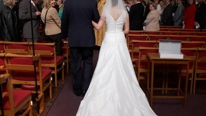 Mirii si nuntasii au izbucit in râs, dar nu era nimic amuzant! Ce a făcut un preot, in timpul unei cununii