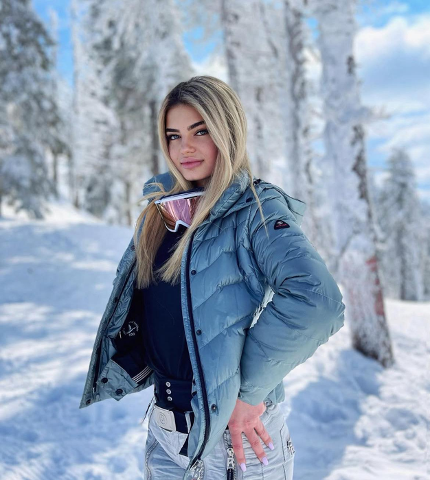 Ioana Boureanu/ Sursa: Instagram
