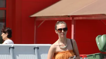 A venit vara si vedetele au coborat de pe tocuri! NU toate insa isi pot permite acest lux! Vezi ce parere are stilistul!