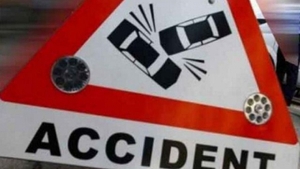 Un mort și trei răniți grav, în urma unui accident din Caraș-Severin! Șoferul a intrat într-un cap de pod