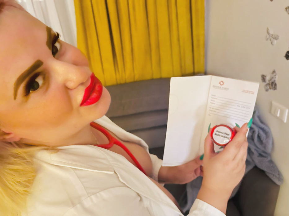 Daiana Estera Duțu, prinsă făcând sex în piscină cu neamțul (Foto: Arhivă personală)