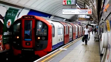 Panică în Londra! Un bărbat a fost înjunghiat în metrou