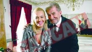 "Pisi" din "Regina" da BAC-ul dupa ce a terminat facultatea