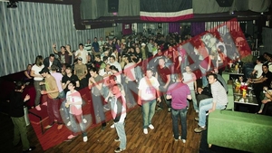 Galeria si jucatorii lui Dinamo au sarbatorit incendierea peluzei din Ghencea