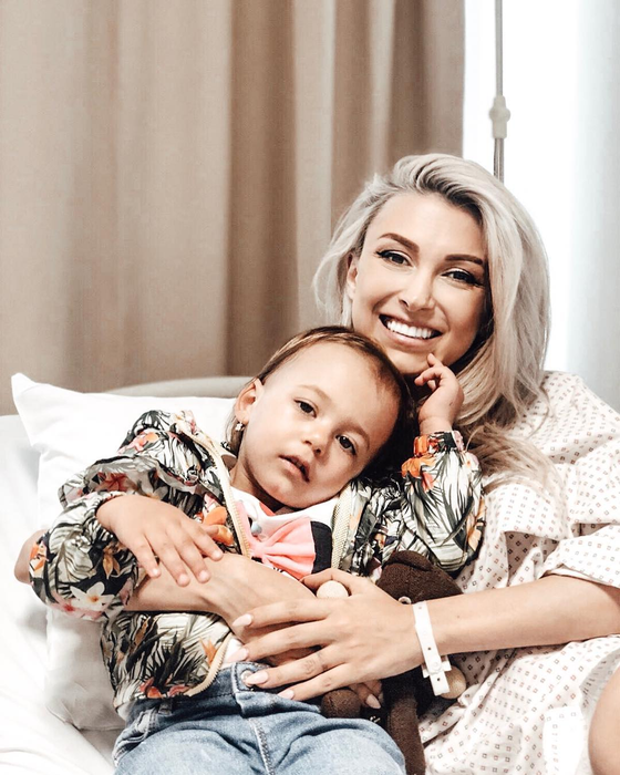 Andreea Bălan, din nou pe patul de spital