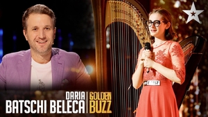 Daria Batschi i-a impresionat pe jurați și a primit al cincilea Golden Buzz. Cine este ”fata cu harpa”