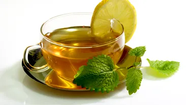 Beneficiile ceaiului de roiniţă: combate simptomele demenţei şi ale Alzheimerului