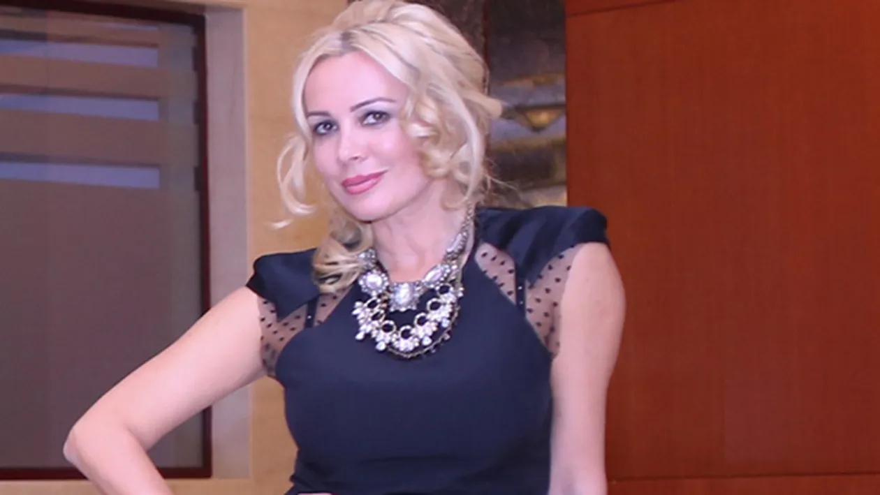 A avut un soc cand a observat ca are 80 de centimetri in talie! Vezi la ce regim drastic a apelat Dana Savuica pentru a slabi!