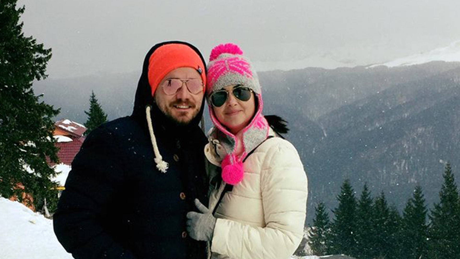 Momente de panică pentru GABRIELA CRISTEA! A dat cu maşina peste un bărbat de etnie romă, iar mama lui i-a făcut scandal