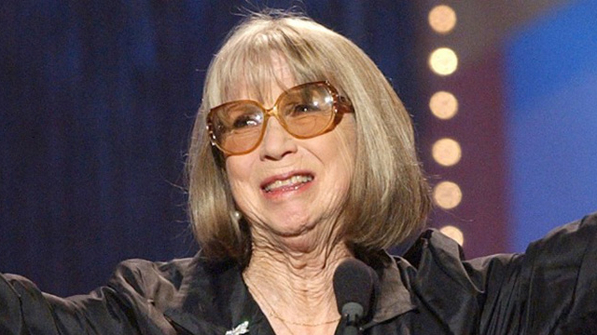 Tragedie in lumea filmului! Actriţa americană Julie Harris, deţinătoare a cinci premii Tony, a murit