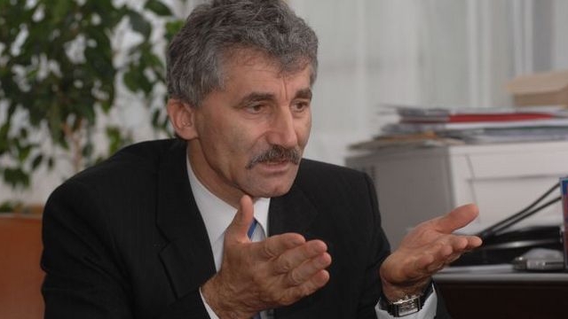 ULTIMA ORA! Deputatul Ioan Oltean, ridicat de la aeroport de procurorii DNA. Ar fi luat spaga in biserica