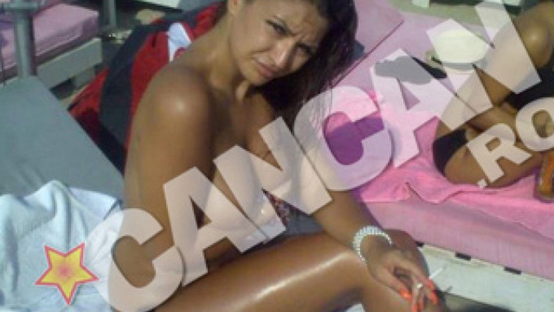 Simona Rădulescu, fata popii, s-a îngrăşat 10 kilograme: "O să merg la masaj pe banii părinţilor şi o să slăbesc"