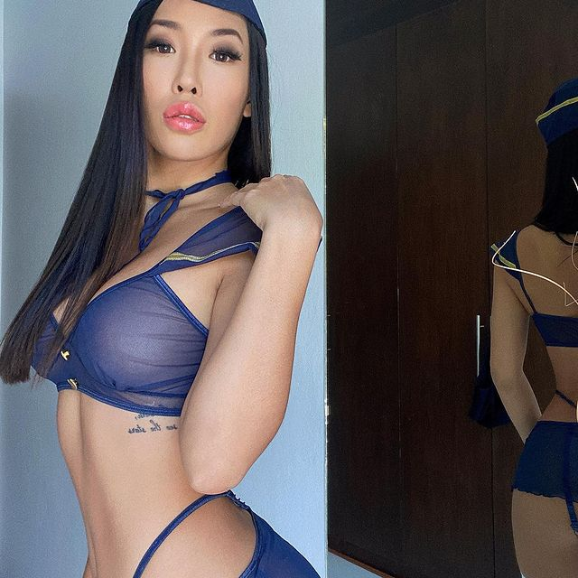 Rebecca Chen e voluptoasă și are contul "gras" în bancă! Ea e cea mai tunată "gheișă"!