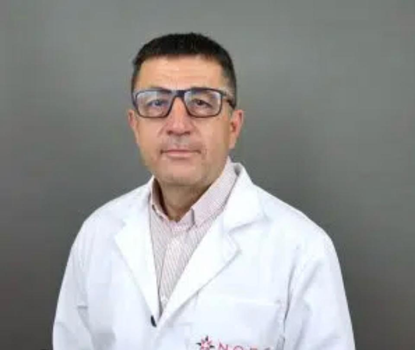 Cine este Marius Andronache, medicul care îi va monta sistemul ECMO lui Mircea Lucescu 