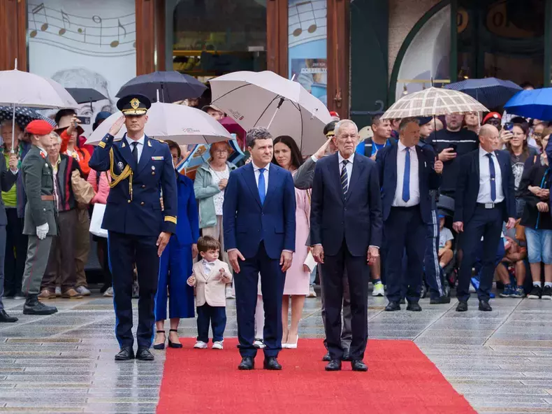 Ionuț, ofițerul SPP al lui Nicușor Dan, a revenit în centrul atenției. Cum a fost surprins în Austria