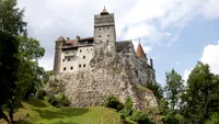 Câți bani trebuie să scoți din buzunar ca să închiriezi castelul Bran. Suma nu este deloc de neglijat