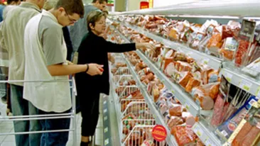 Descoperire incredibila! Au gasit asa ceva pe rafturile unui hypermarket din Romania! Imaginea a ajuns pe internet