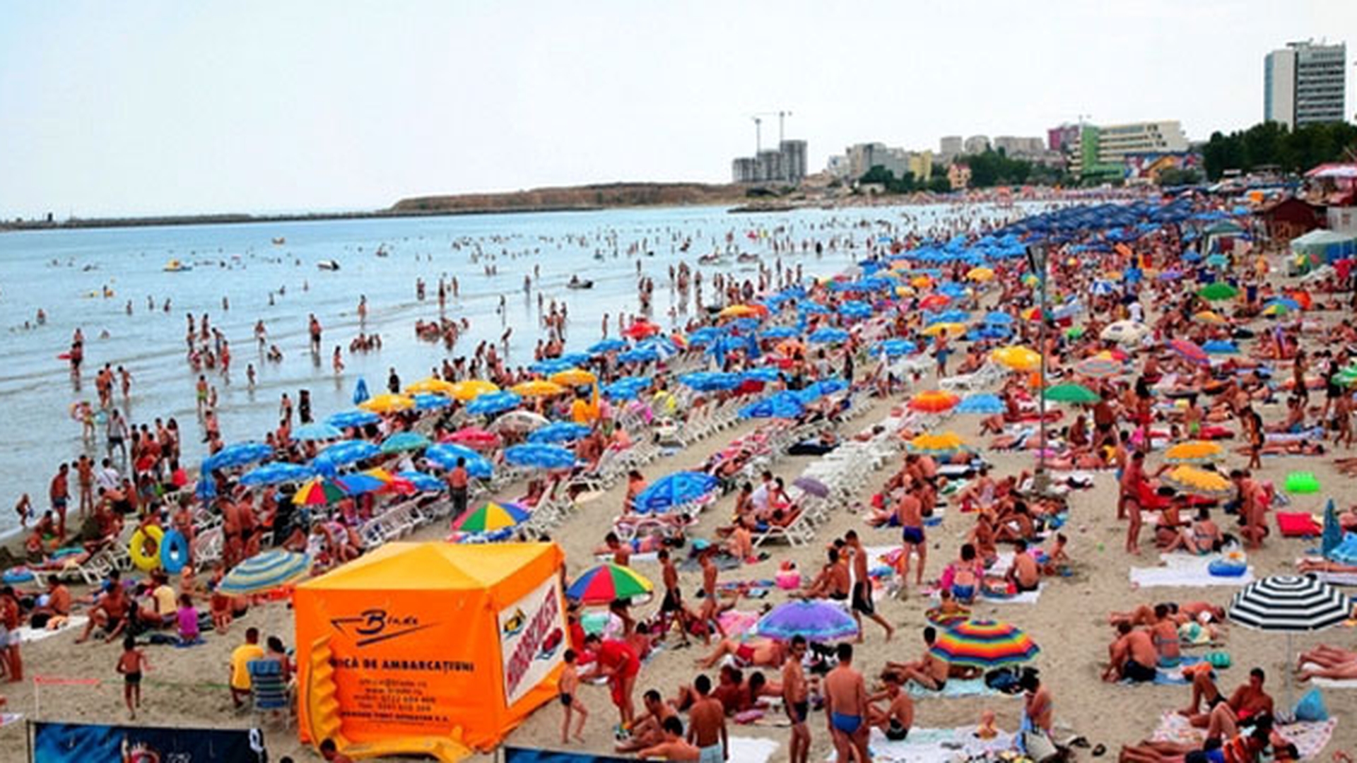 Cele mai deocheate costume de baie! Clar nu treci neobservat cu "Tata top" si "Penekini"