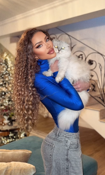 Bianca Drăgușanu, în a doua zi de Crăciun / Foto: Instagram