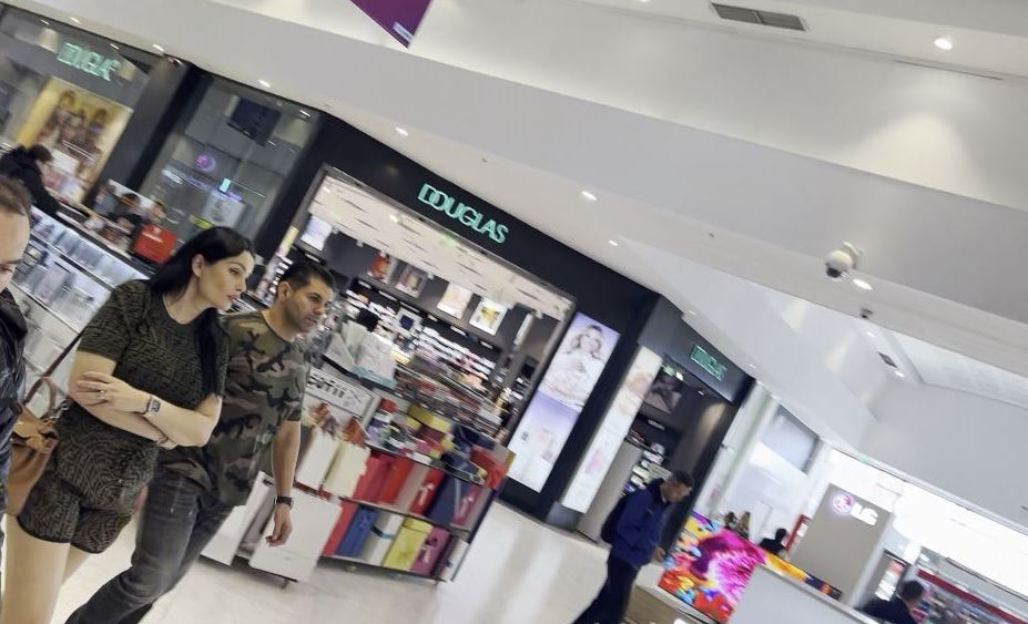 Brigitte și Florin Pastramă, apariție greu de ignorat la mall (Foto: CANCAN.RO)